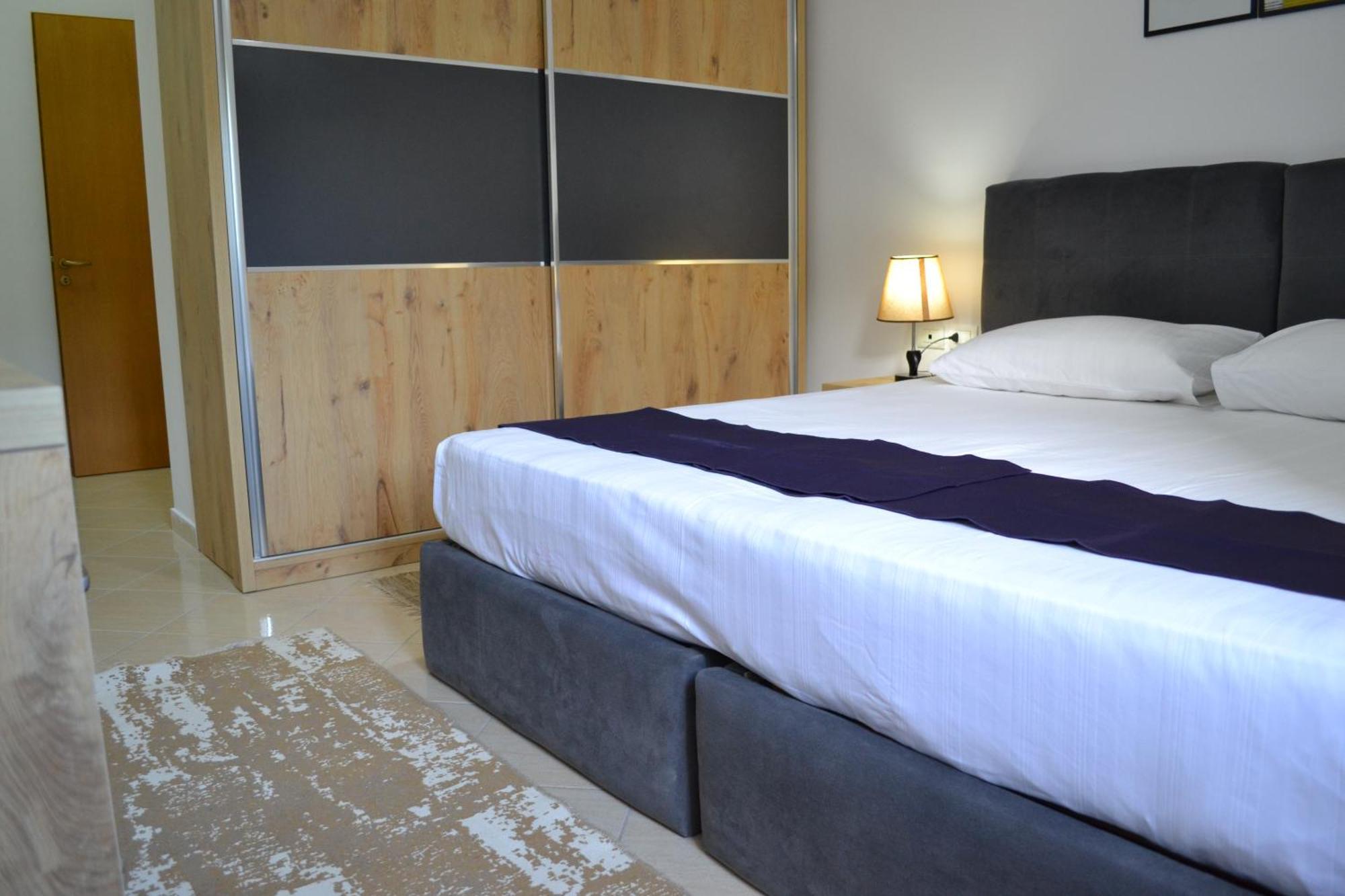 Seaview Gateway 2 Bedrooms Apartment & Garage Avlonya Dış mekan fotoğraf