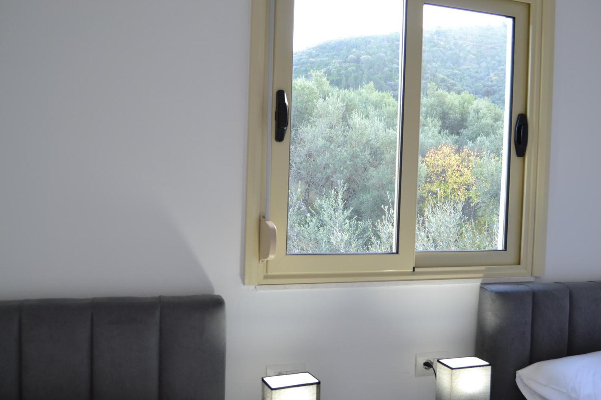 Seaview Gateway 2 Bedrooms Apartment & Garage Avlonya Dış mekan fotoğraf