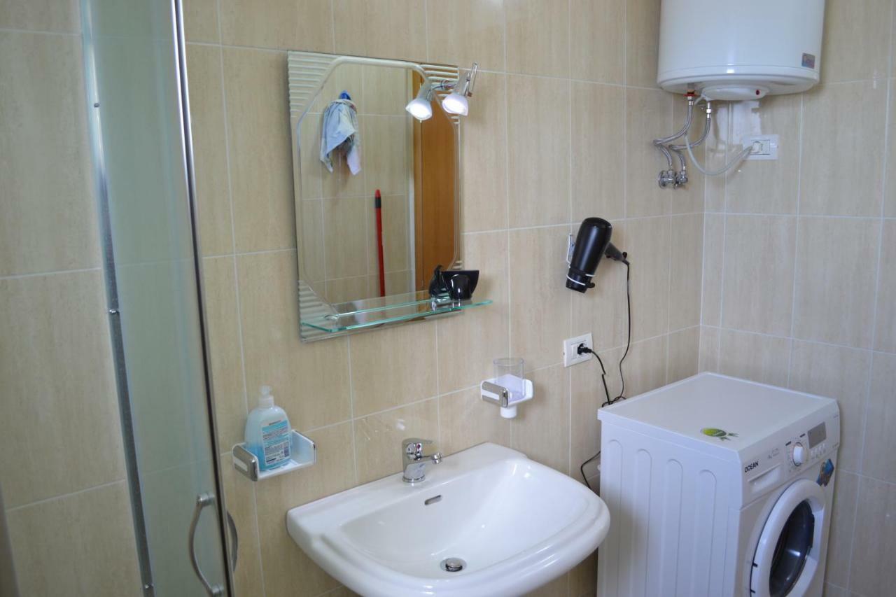 Seaview Gateway 2 Bedrooms Apartment & Garage Avlonya Dış mekan fotoğraf